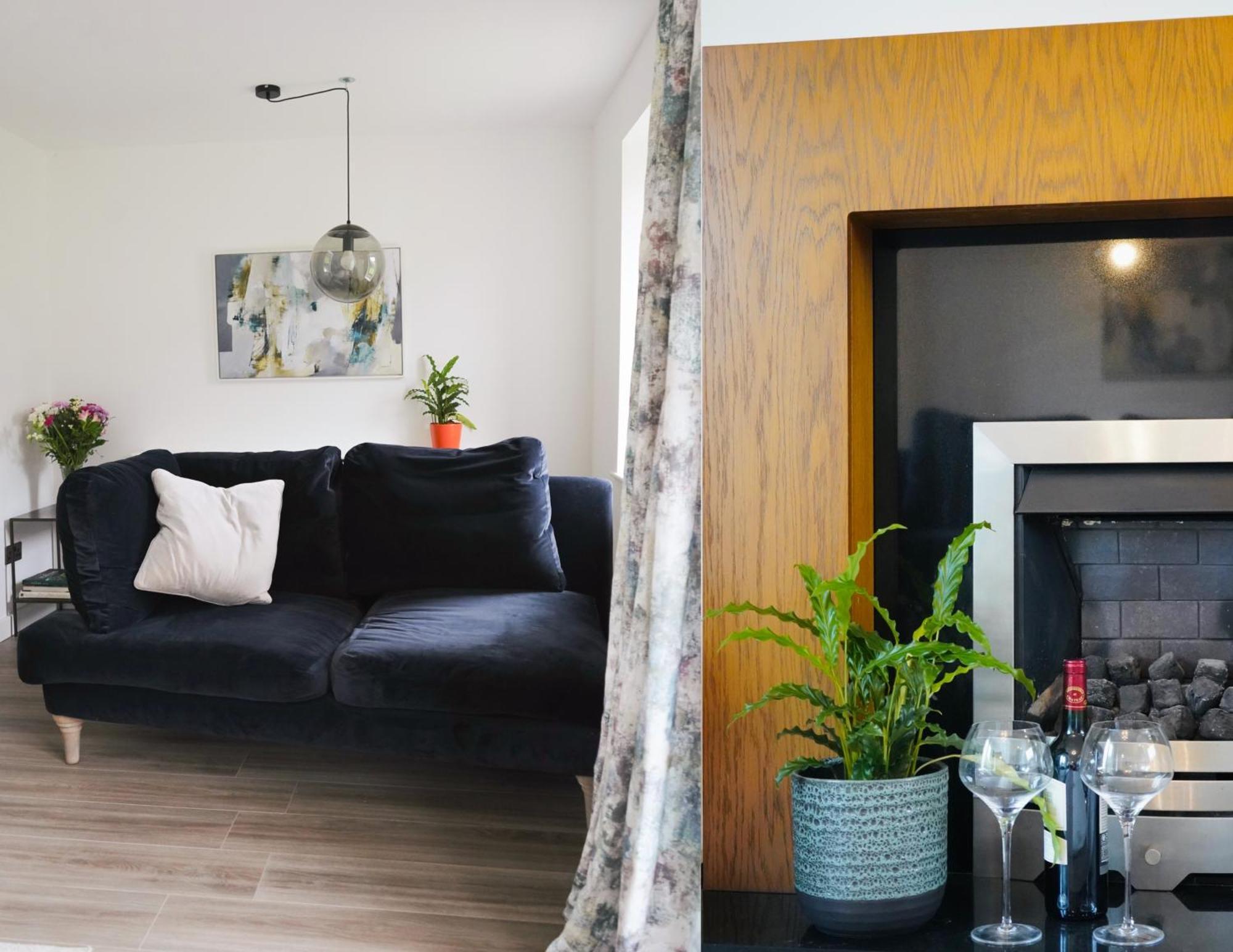 Comfortable And Cosy House With Off-road Parking Apartment *